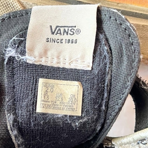 🔥Vans Kids Shoes with Orange and Yellow Flame Design - Picture 6 of 14